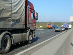 Большегрузам запретят проезд в жару