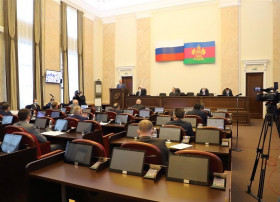 23 декабря на очередном пленарном заседании депутаты ЗСК рассмотрели законопроект «О порядке взаимодействия Союза «Торгово-промышленная палата Краснодарского края» с органами государственной власти Краснодарского края».