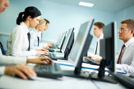 Работодатели будут сообщать о сотрудниках, выходящих в Интернет