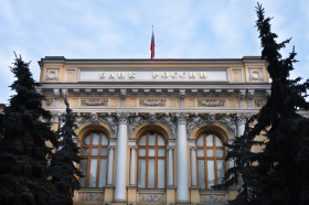ЦБ смягчил правила валютного контроля для транспорта и малого бизнеса⁣⁣