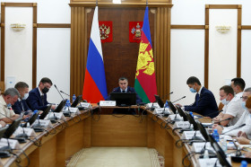 Все предприятия легкой и обувной промышленности края внедрили единую маркировку товаров