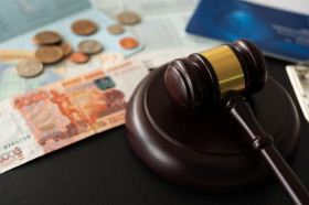 Долги по зарплате предприятий-банкротов стали выдавать через нотариуса