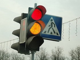 Штраф за проезд на красный выпишут автоматически