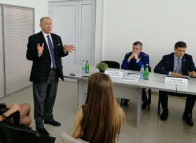 В «Бизнес Среде» обсудили проблемы новороссийских предпринимателей