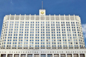 Правительство продлило отсрочку по страховым взносам ряду отраслей, пострадавшим в связи с санкциями