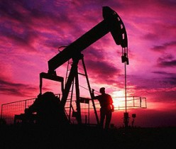 С днём работников нефтяной, газовой и топливной промышленности!