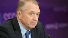 Глава Торгово-промышленной палаты (ТПП) России Сергей Катырин предложил закрепить в законодательстве право рассматривать судам присяжных дела по экономическим преступлениям