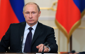 Коронавирус: Владимир Путин призвал глав регионов не спешить с отменой ограничений