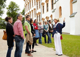 Госдума запретила иностранцам проводить экскурсии